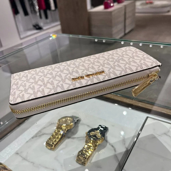 Michael Kors Jet Set Travel Large Logo Quarter-Zip wallet 35F8GTVZ3B Vanilla - Picture 4 of 11